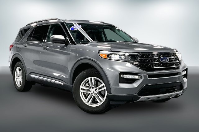 Used 2021 Ford Explorer XLT w/ Equipment Group 202A AWD/4WD image 1