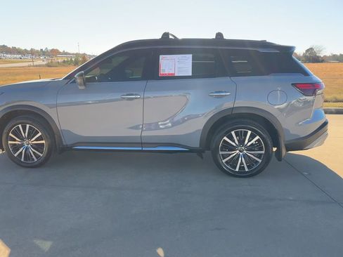 Used 2025 INFINITI QX60 Autograph w/ Cargo Package image 6