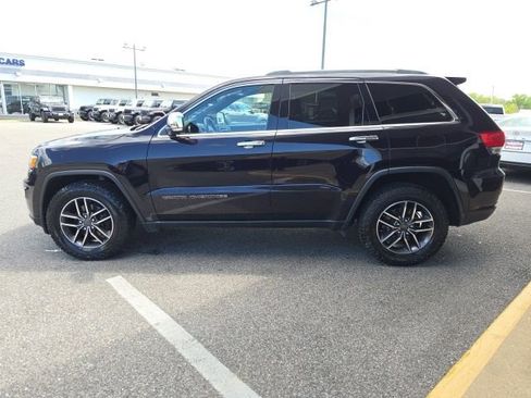 Used 2019 Jeep Grand Cherokee Limited AWD/4WD image 28