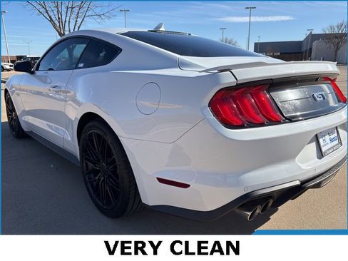 Used 2021 Ford Mustang GT Premium image 4