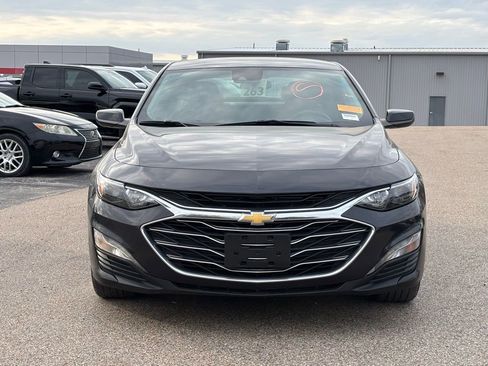 Used 2023 Chevrolet Malibu LT image 3