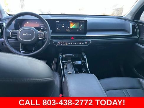 Used 2025 Kia Sorento SX FWD image 16