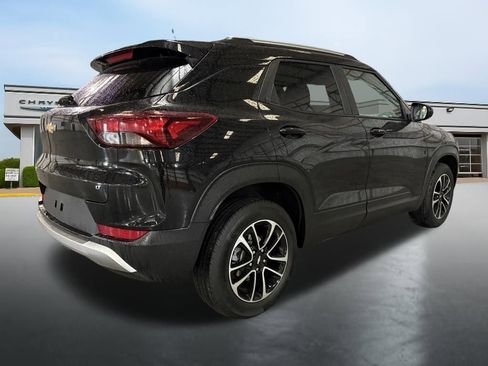 Used 2025 Chevrolet TrailBlazer LT image 5