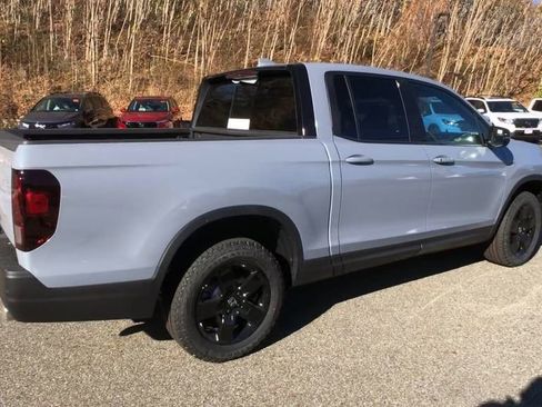 New 2026 Honda Ridgeline Black Edition image 9