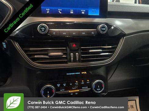 Used 2025 Ford Escape Active AWD/4WD image 28