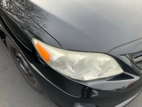 Used 2011 Toyota Corolla LE image 2