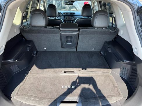 Used 2019 Nissan Rogue SL image 14