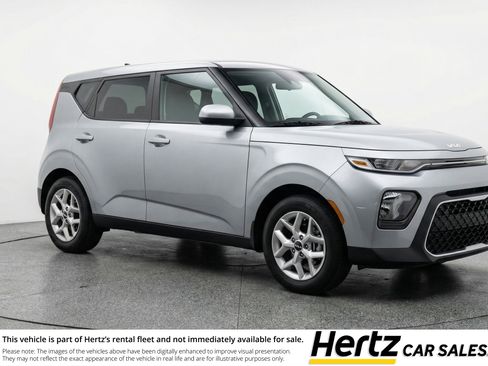 Used 2025 Kia Soul LX w/ LX Technology Package image 1