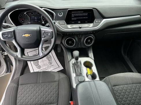 Used 2021 Chevrolet Blazer LT FWD image 19
