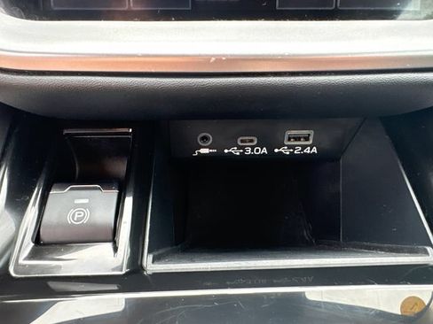 Certified 2024 Subaru Legacy Premium AWD/4WD image 35