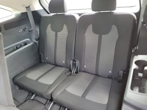 New 2026 Kia Sorento LX FWD image 12