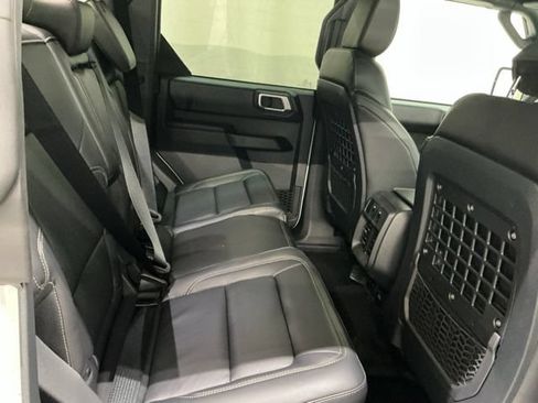 New 2026 Ford Bronco Badlands AWD/4WD image 18
