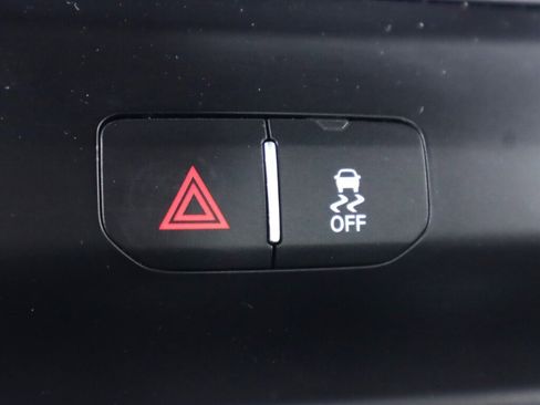 Used 2021 RAM 3500 Big Horn image 23