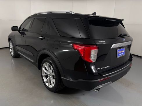 Used 2022 Ford Explorer Platinum w/ Premium Technology Package image 8