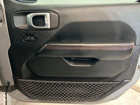 Used 2018 Jeep Wrangler Unlimited Rubicon image 22