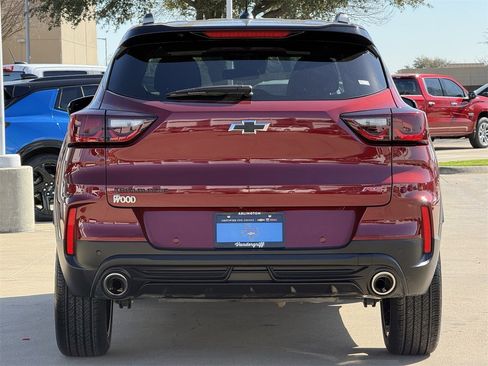 Used 2025 Chevrolet TrailBlazer RS w/ Driver Confidence Package image 6