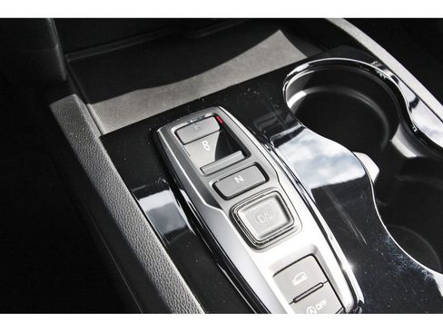 Used 2016 Honda Pilot Touring image 25