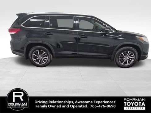 Used 2017 Toyota Highlander XLE image 7