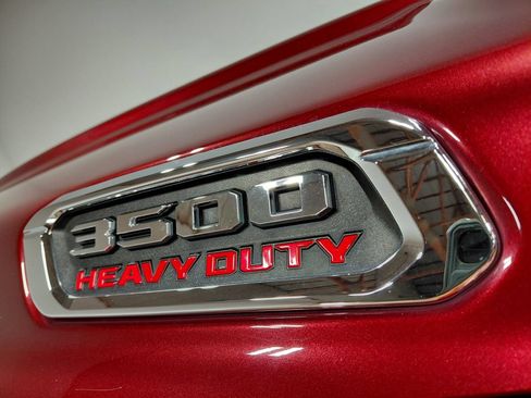 Used 2019 RAM 3500 Limited AWD/4WD image 32