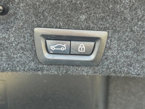 Used 2016 BMW 528i Sedan RWD image 19
