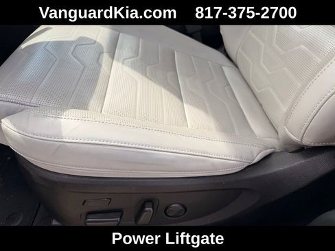 Used 2022 Kia Telluride SX w/ SX Prestige Package image 15