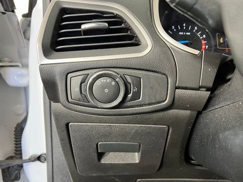 Used 2016 Ford Edge SEL image 15