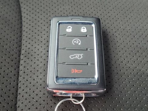 Used 2024 Jeep Grand Cherokee Altitude AWD/4WD image 39