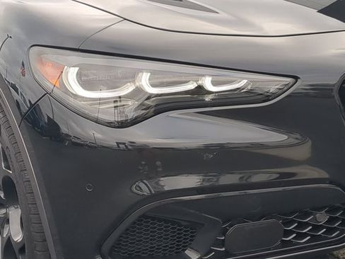 Used 2024 Alfa Romeo Stelvio Ti w/ Performance Driving Package image 9