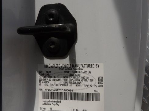 Used 2012 Ford F450 XLT w/ Ambulance Preparation Pkg RWD image 16