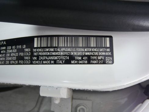 Used 2021 Alfa Romeo Stelvio Sprint w/ Nero Edizione image 23