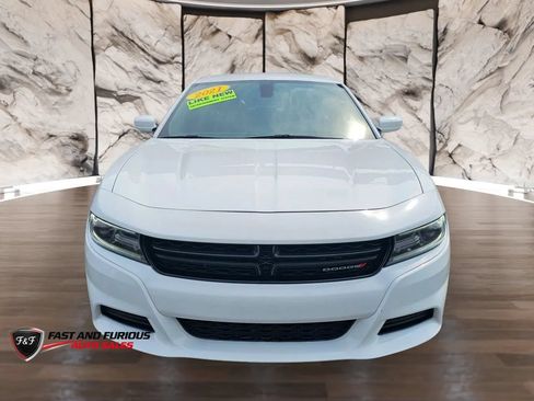 Used 2021 Dodge Charger SXT w/ Leather Interior Group RWD image 3