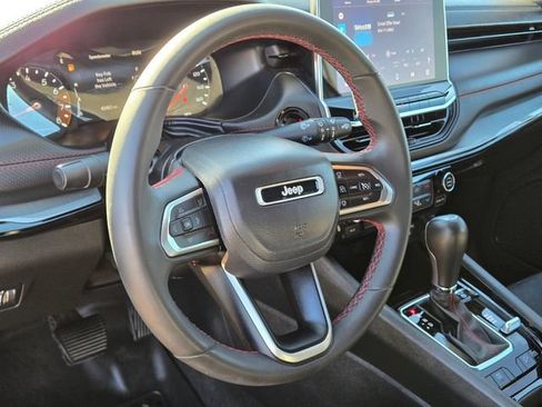 Used 2024 Jeep Compass Trailhawk AWD/4WD image 18