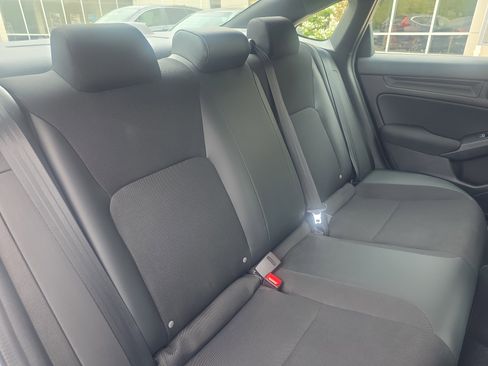 Used 2023 Honda Civic Sport image 14