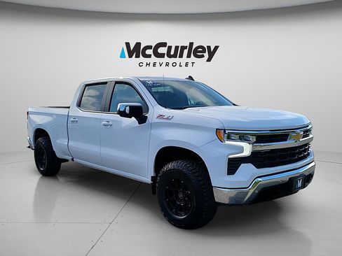 Used 2025 Chevrolet Silverado 1500 LT w/ Z71 Off-Road Package AWD/4WD image 1