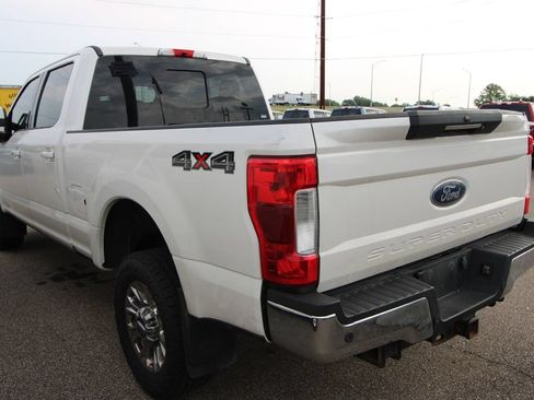 Used 2019 Ford F250 Lariat w/ Lariat Ultimate Package AWD/4WD image 5