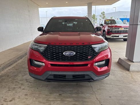 Used 2020 Ford Explorer ST w/ ST Street Pack image 10