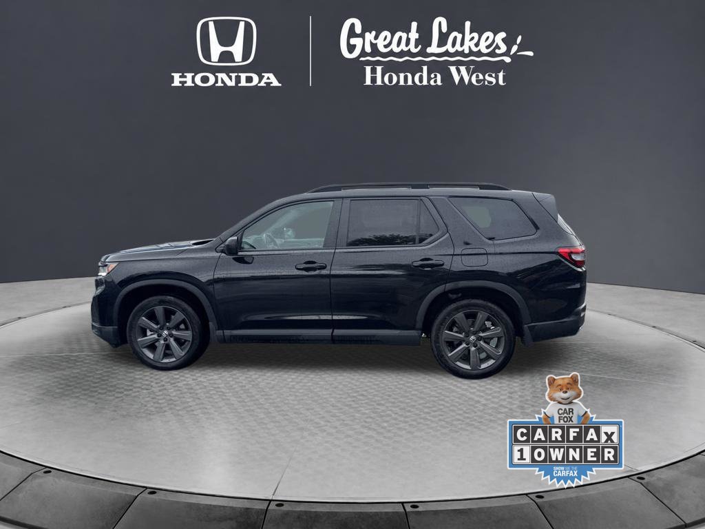 Used 2025 Honda Pilot Sport image 13