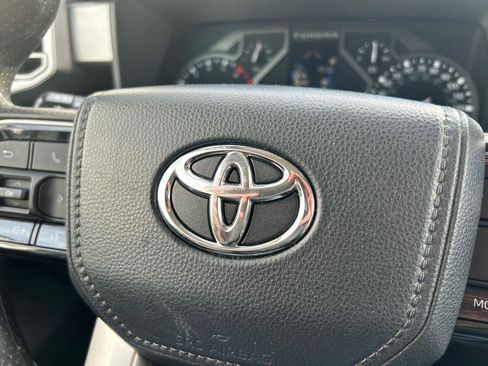 Used 2022 Toyota Tundra SR5 w/ Convenience Package image 20