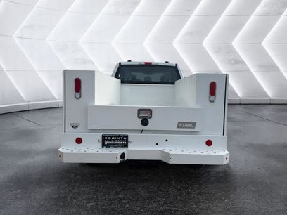 New 2026 Ford F250 XL w/ XL Chrome Package