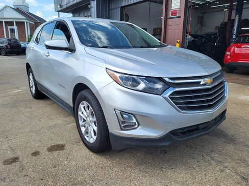Used 2019 Chevrolet Equinox LT FWD image 1