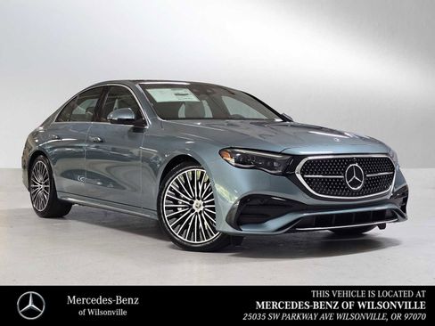 New 2026 Mercedes-Benz E 450 4MATIC Sedan image 1