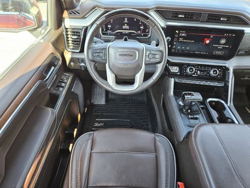 Used 2024 GMC Sierra 1500 Denali image 15