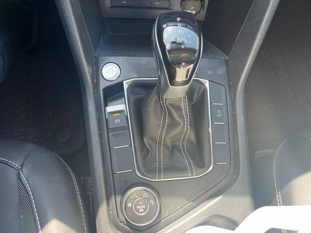 Used 2022 Volkswagen Taos SE AWD/4WD image 18