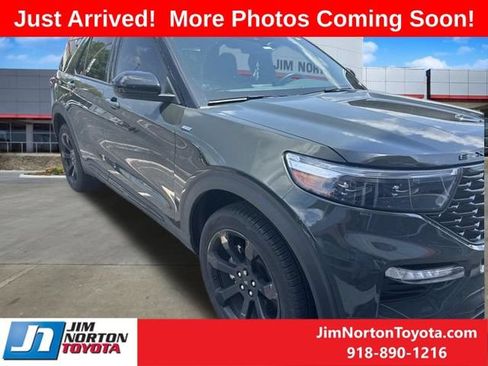 Used 2023 Ford Explorer ST-Line AWD/4WD image 1