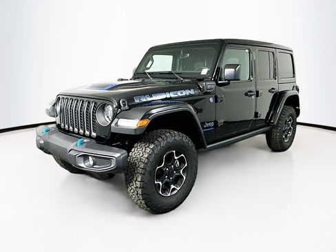 Used 2023 Jeep Wrangler Unlimited Rubicon 4xe w/ Cold Weather Group AWD/4WD image 3
