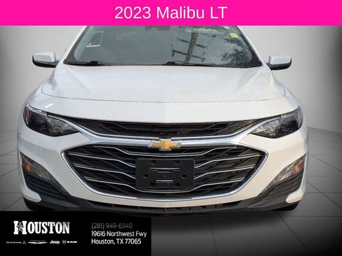 Used 2023 Chevrolet Malibu LT FWD image 2