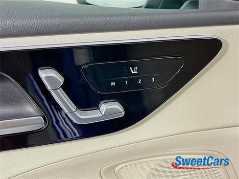 Used 2024 Mercedes-Benz C 300 4MATIC Sedan image 40