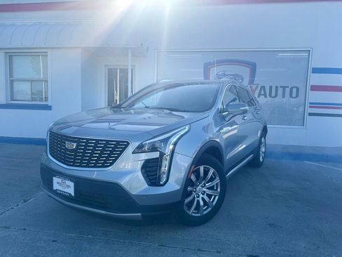 Used 2023 Cadillac XT4 Premium Luxury AWD/4WD image 2
