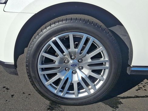 Used 2024 Ford Expedition Limited image 27