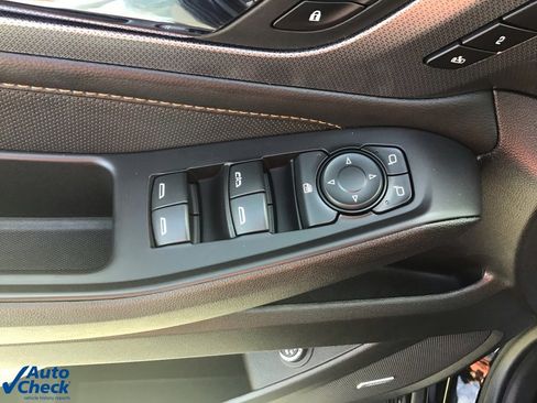 Used 2018 Chevrolet Traverse Premier w/ Redline Edition image 30